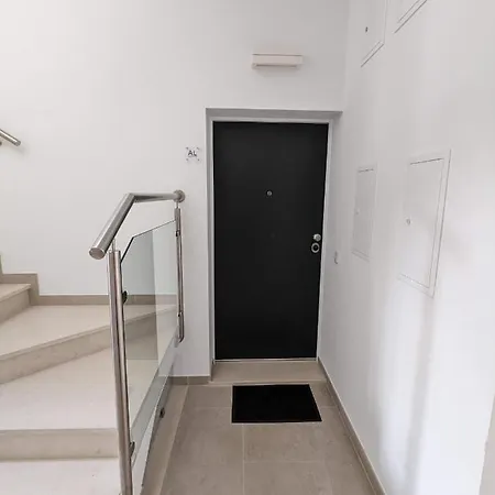 아파트 Ria Breez'in By Johnvillas 알보르