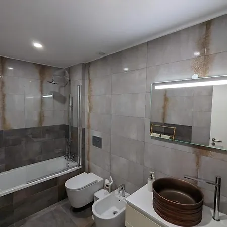 Ria Breez'in By Johnvillas Apartment *