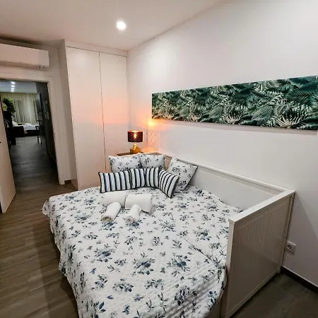 Ria Breez'in By Johnvillas