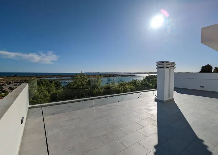 Ria Breez'in By Johnvillas