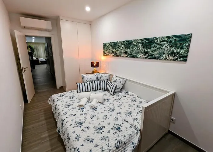 Ria Breez'in By Johnvillas